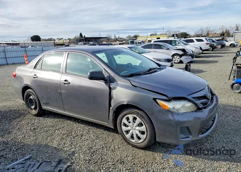 2013 Toyota Corolla Base из США, поврежденный, VIN 5YFBU4EE8DP202086